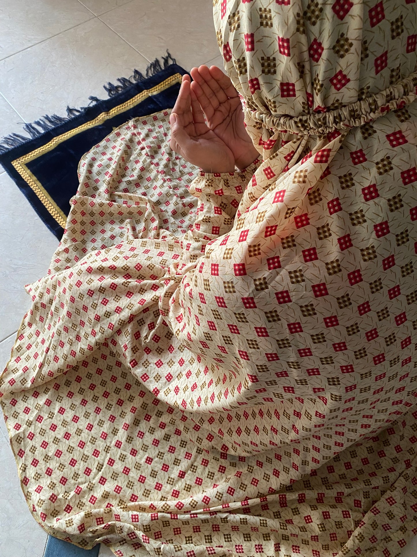 Standard Namaz Chaddar - Block Beige