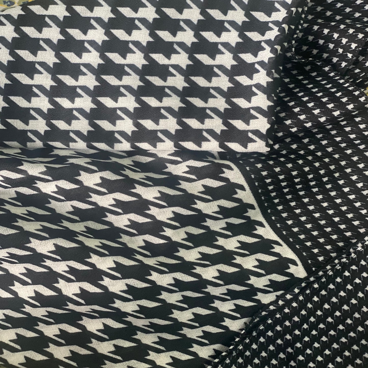 Printed Lawn - Thread