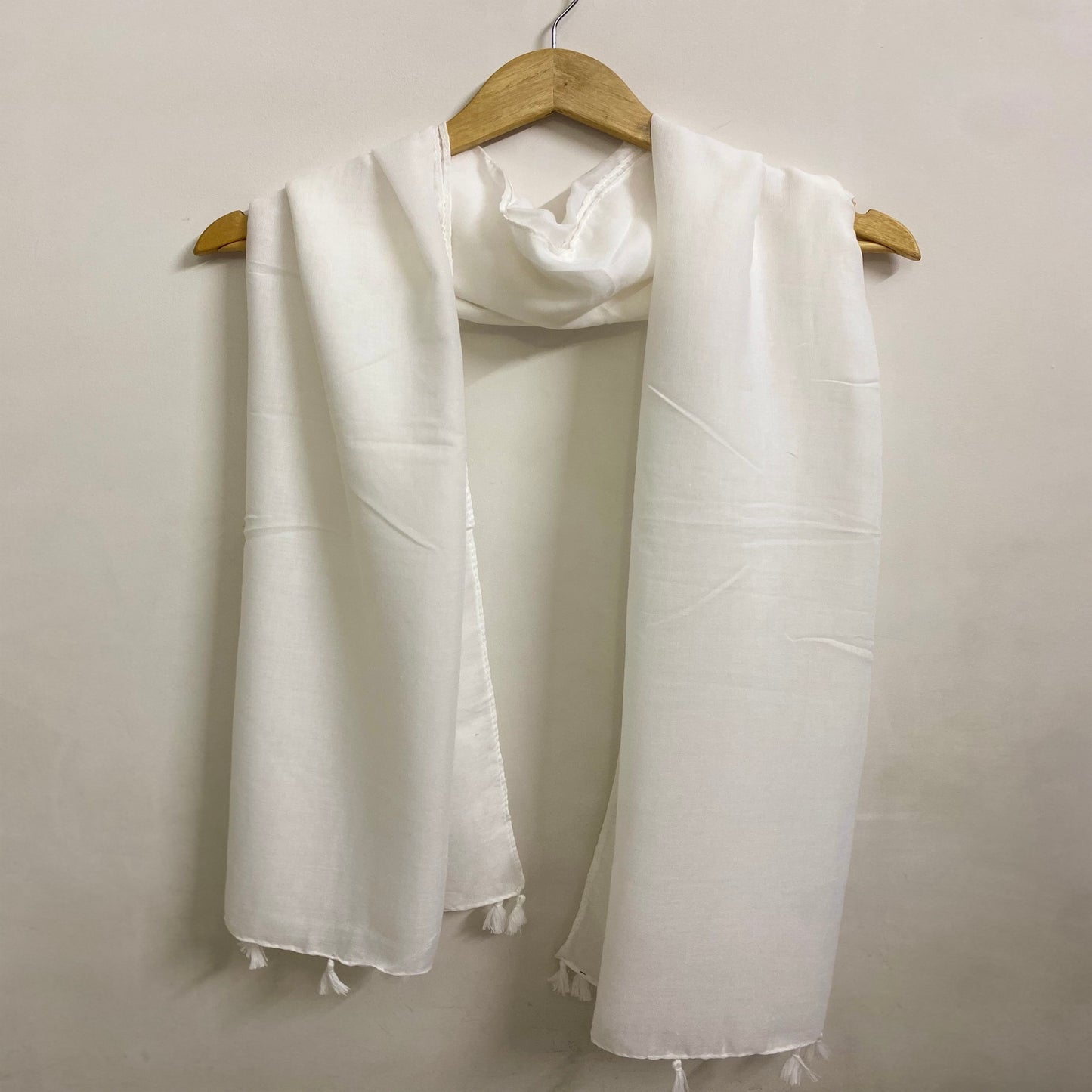 Lawn Tassel - White