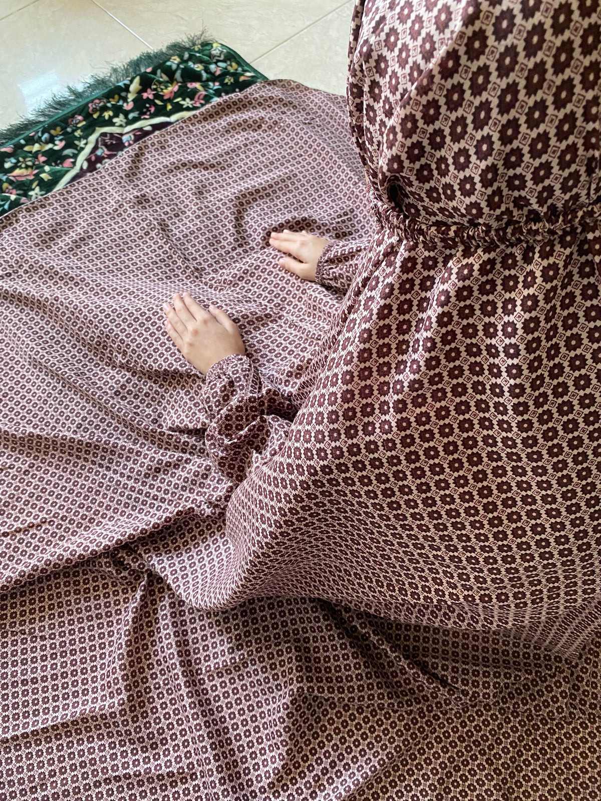 Medium Namaz Chaddar - Marwa (Teen Size)