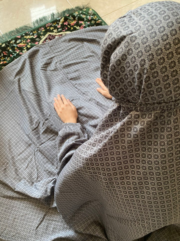 Medium Namaz Chaddar - Saba (Teen Size)