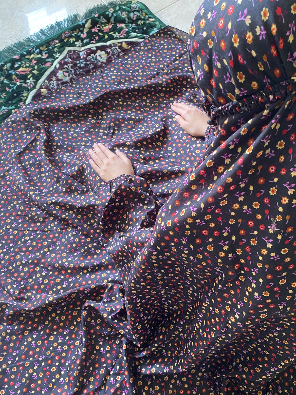 Medium Namaz Chaddar - Safa (Teen Size)