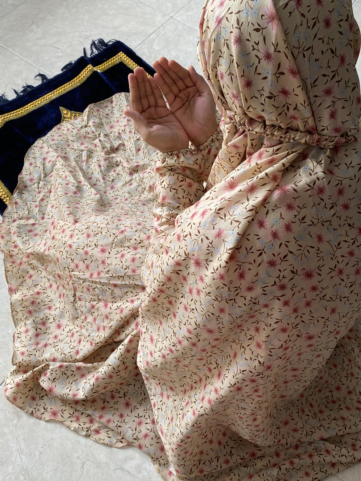 Namaz Chaddar - Beige Garden