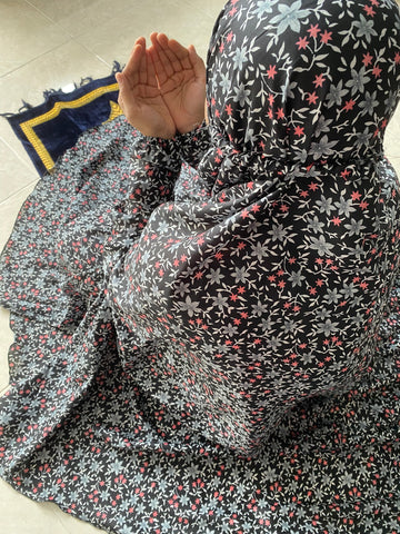 Namaz Chaddar - Black Garden
