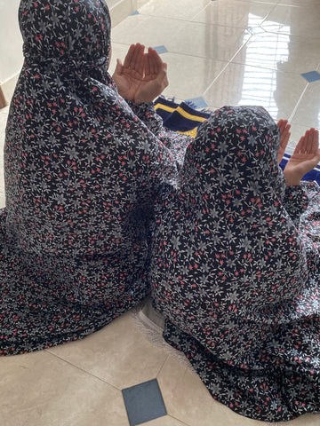 Mother & Daughter Namaz Chaddar - Black Garden