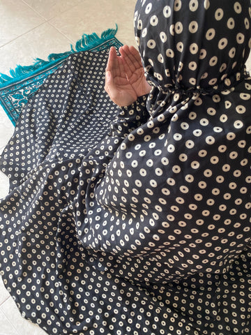 Namaz Chaddar - Black Polka