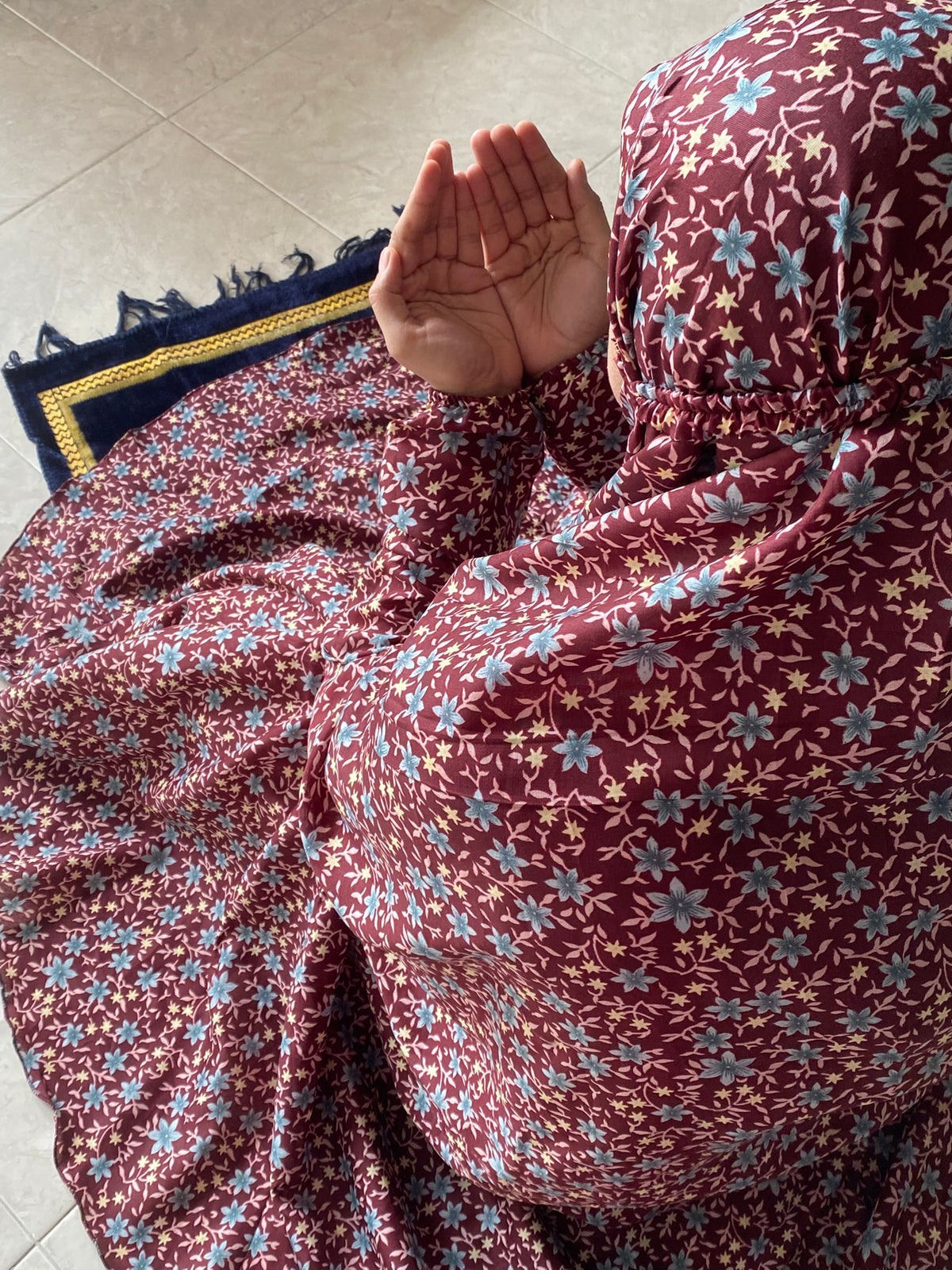 Namaz Chaddar - Maroon Garden