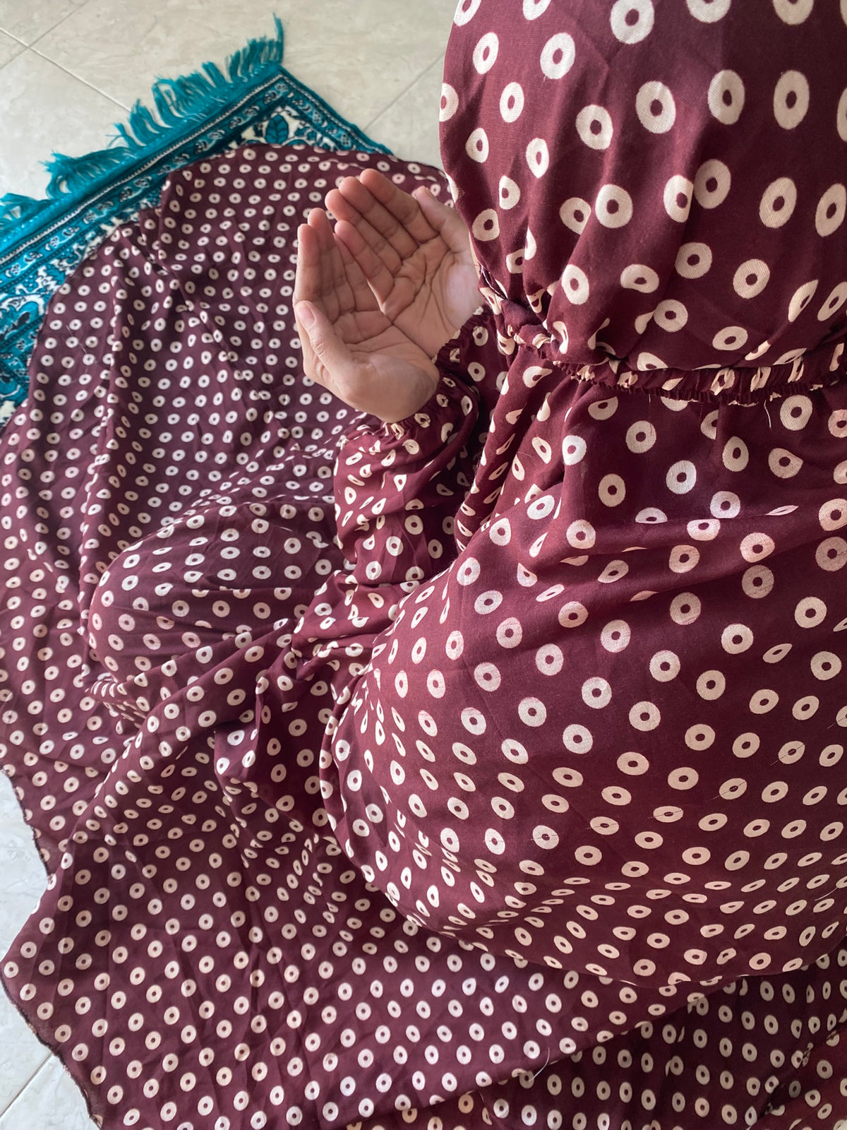 Namaz Chaddar - Maroon Polka