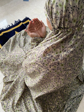 Namaz Chaddar - Olive Garden