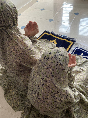 Mother & Daughter Namaz Chaddar - Olive Garden